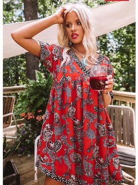 Red Paisley V-Neck Short Sleeve Dress